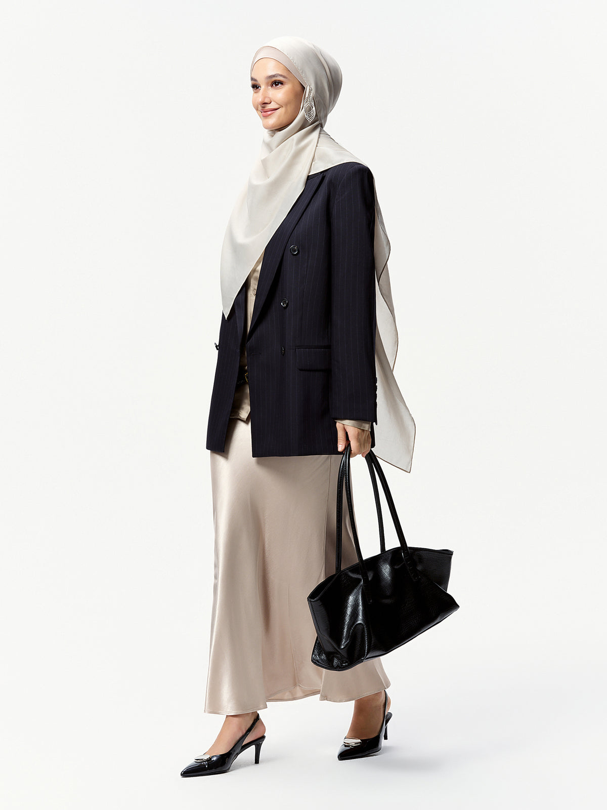 Tencel Shawl Set with Inner Cap & Complimentary Magnetic Brooch