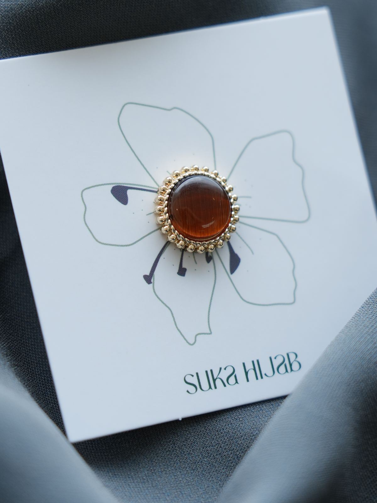 Natural Crystal Cat-Eye Effect Magnetic Hijab Brooch
