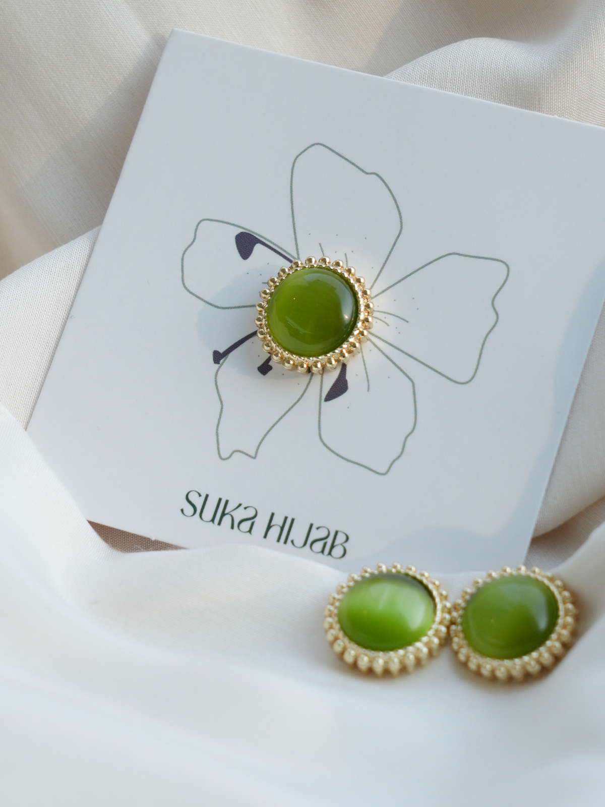 Natural Crystal Cat-Eye Effect Magnetic Hijab Brooch